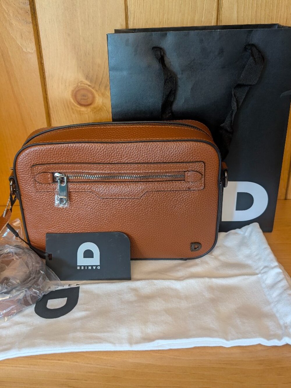Danier Joelle Genuine Pebble Leather Crossbody Purse/Handbag, Sadle, NEW - NWT